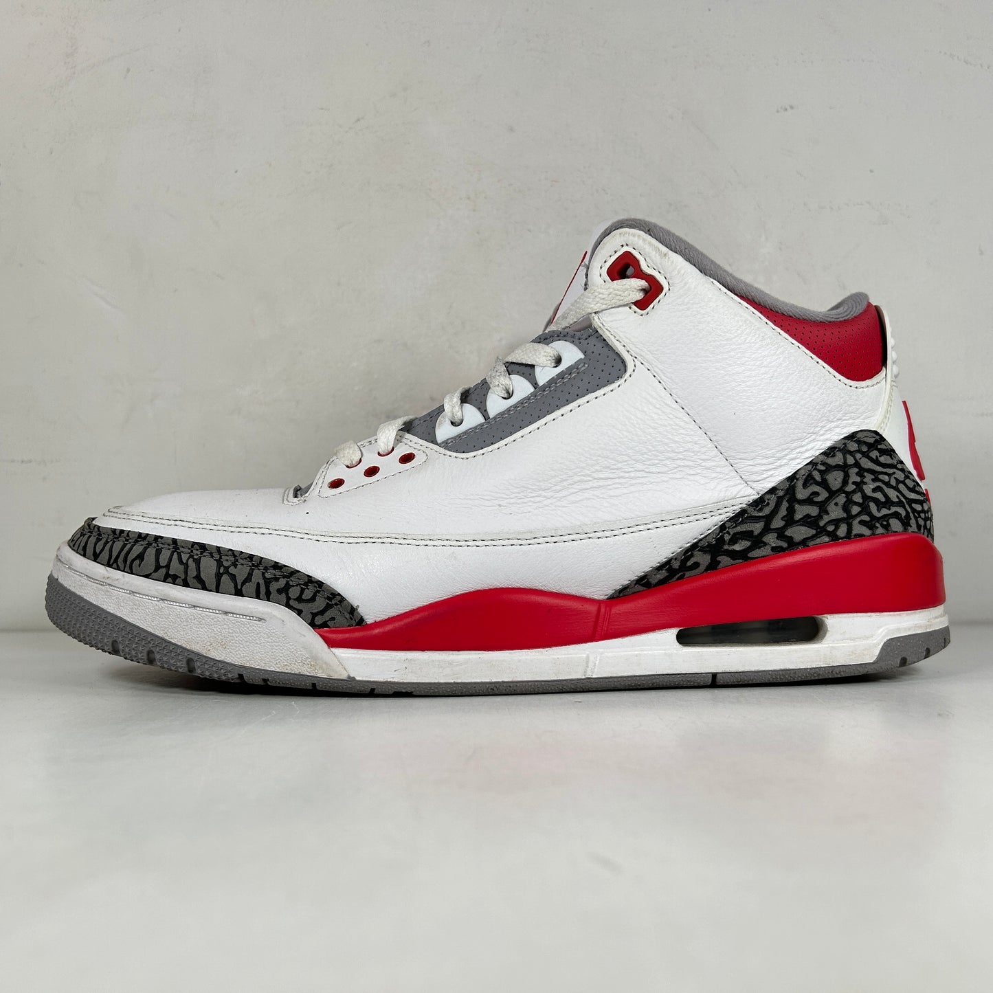 DN3707 160 Jordan 3 Retro Fire Red (2022) [USED] - 13 M (Used2)