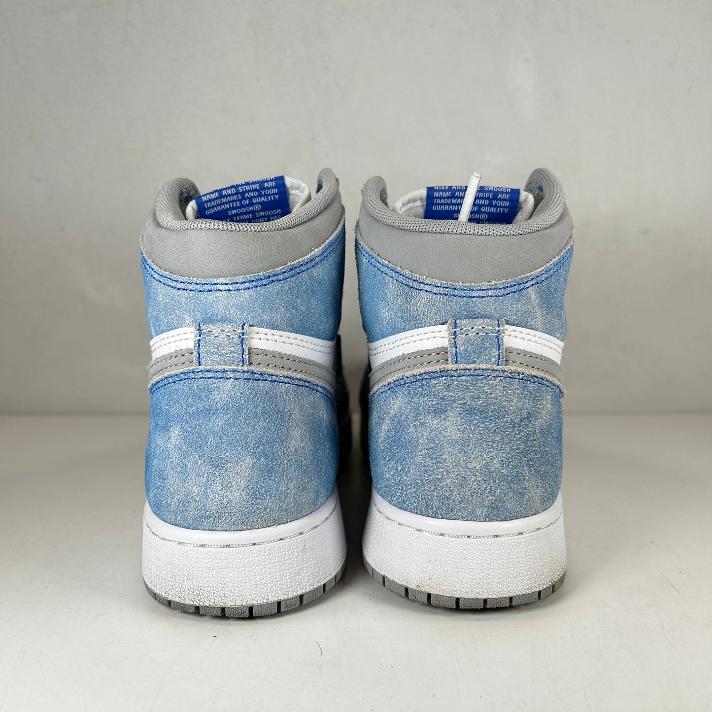 575441 402 Jordan 1 Hyper Royal GS [USED] - 6 Y (Used)