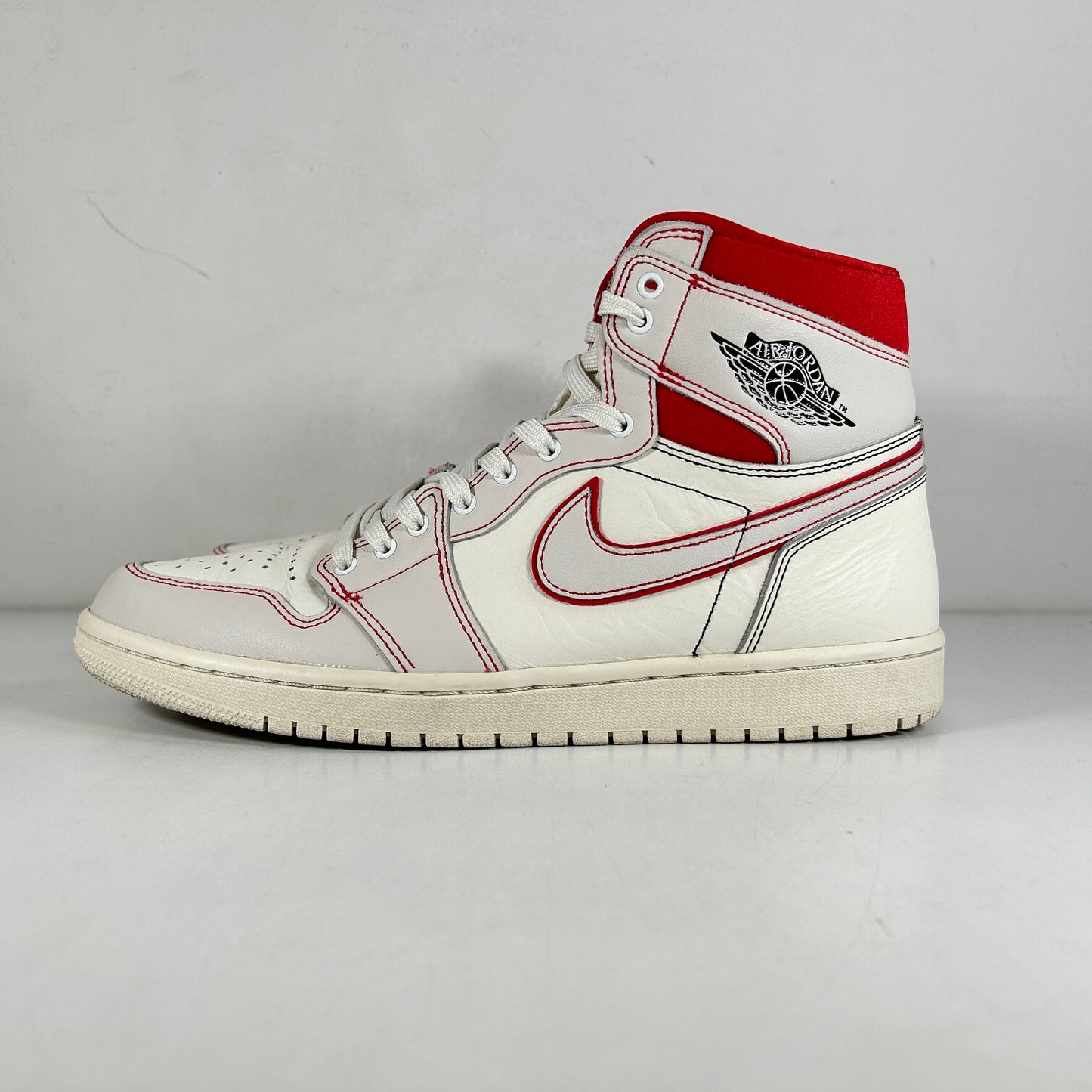 555088 160 Jordan 1 Retro High Phantom Gym Red [USED] - 10.5 M (Used)