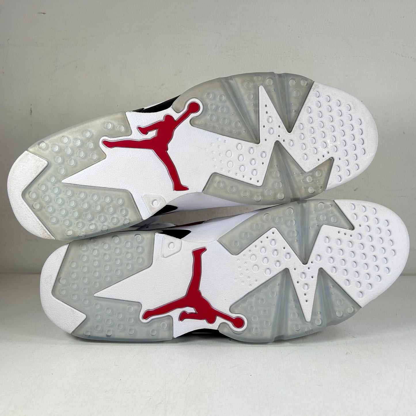 CT8529 106 Jordan 6 Retro Carmine [CONDITIONAL] - 14 M (Yellowing)