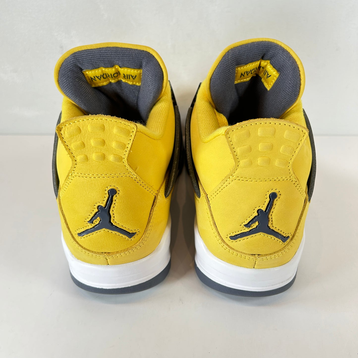 CT8527 700 Jordan 4 Retro Lightning (2021) [USED] - 10 M (Used4)
