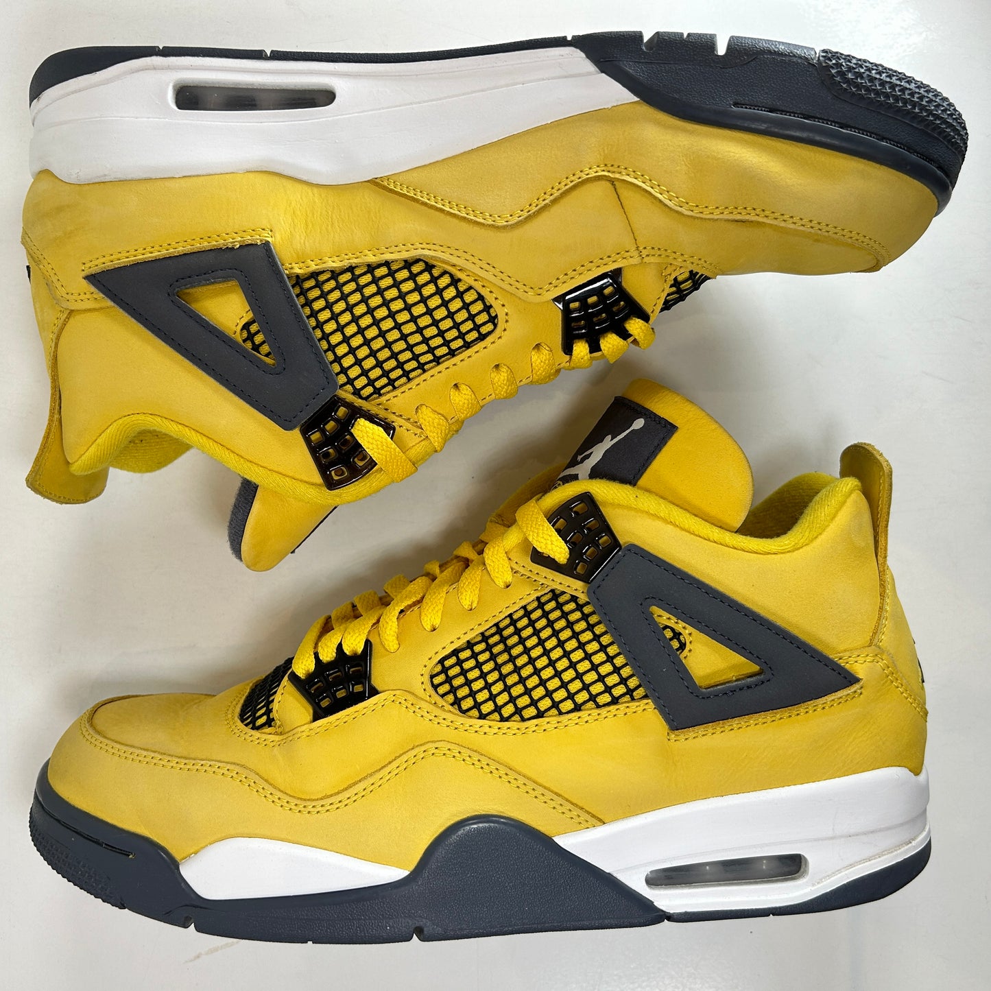 CT8527 700 Jordan 4 Retro Lightning (2021) [USED] - 12 M (Used3)