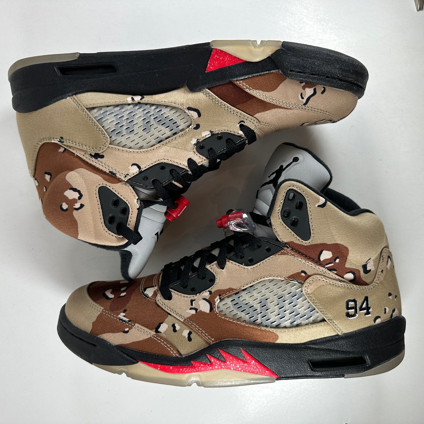 824371 201 Jordan 5 Retro Supreme Desert Camo [USED] - 11 M (Used)