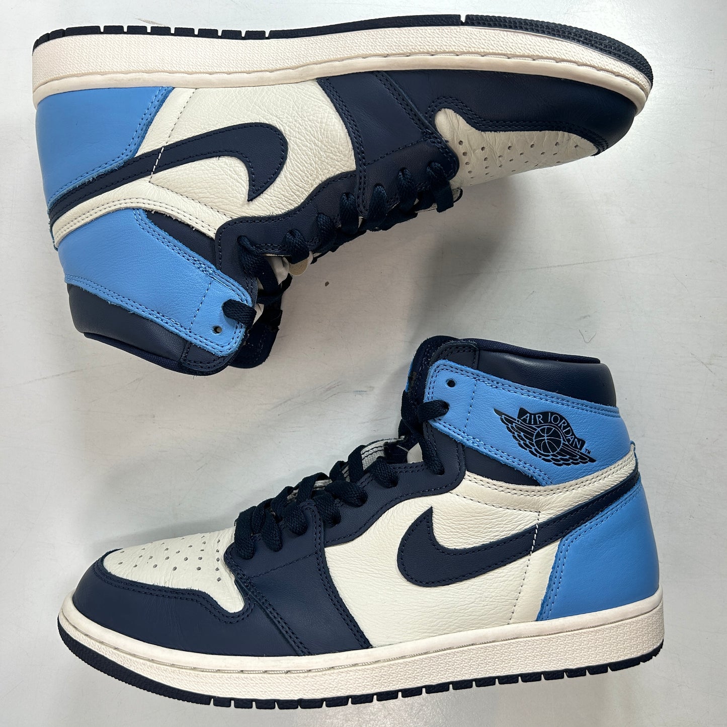 555088 140 Jordan 1 Retro High Obsidian [USED] - 10.5 M (Used)