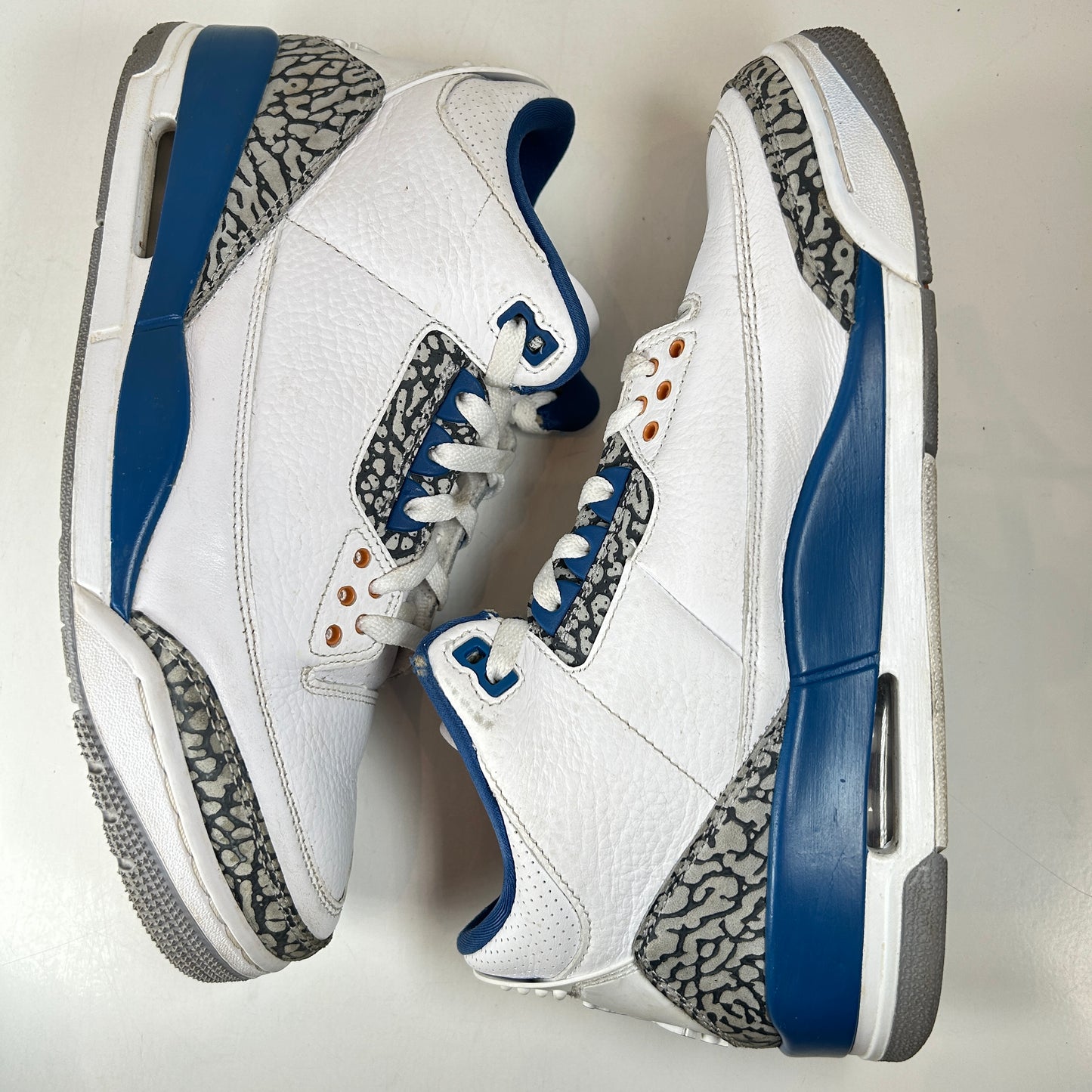 CT8532 148 Jordan 3 Retro Wizards [USED] - 9 M (Used)