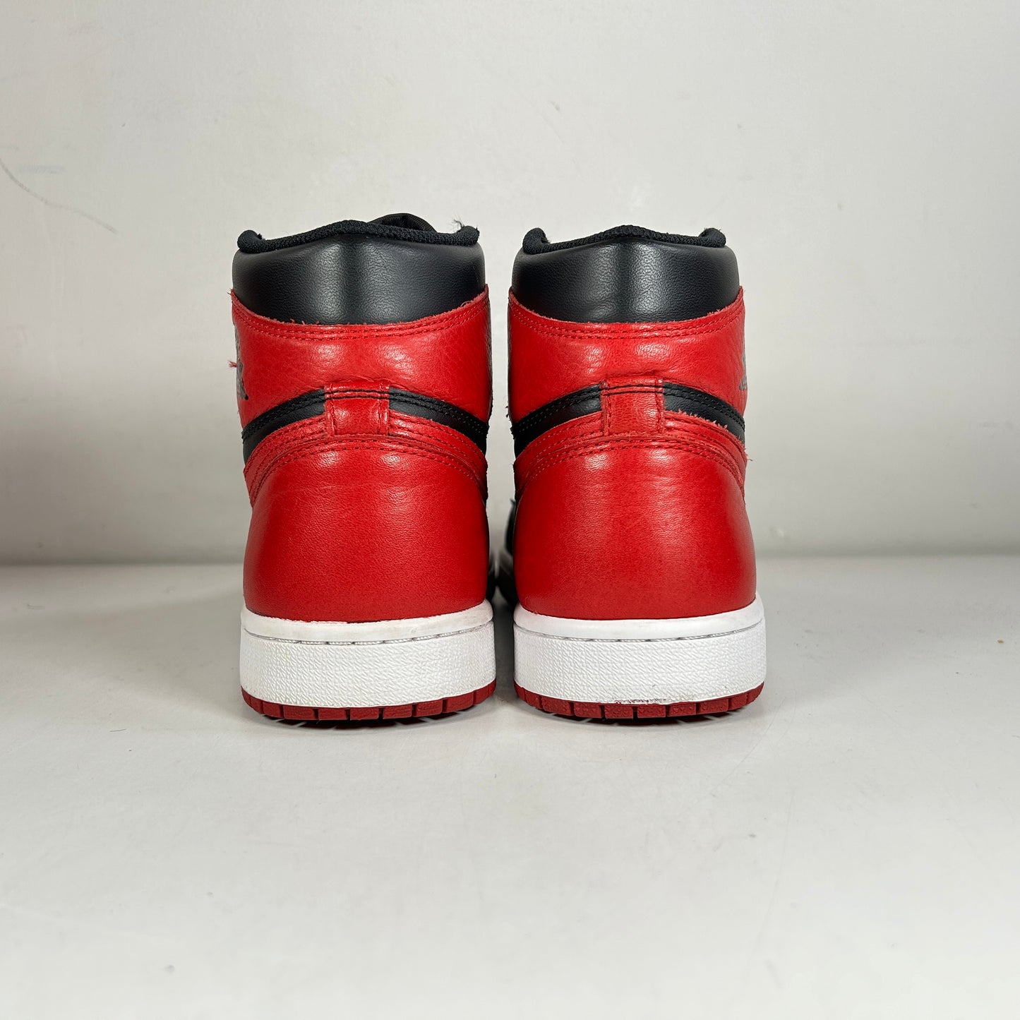 555088 001 Jordan 1 Retro High Bred Banned (2016) [USED] - 7.5 M (Used)