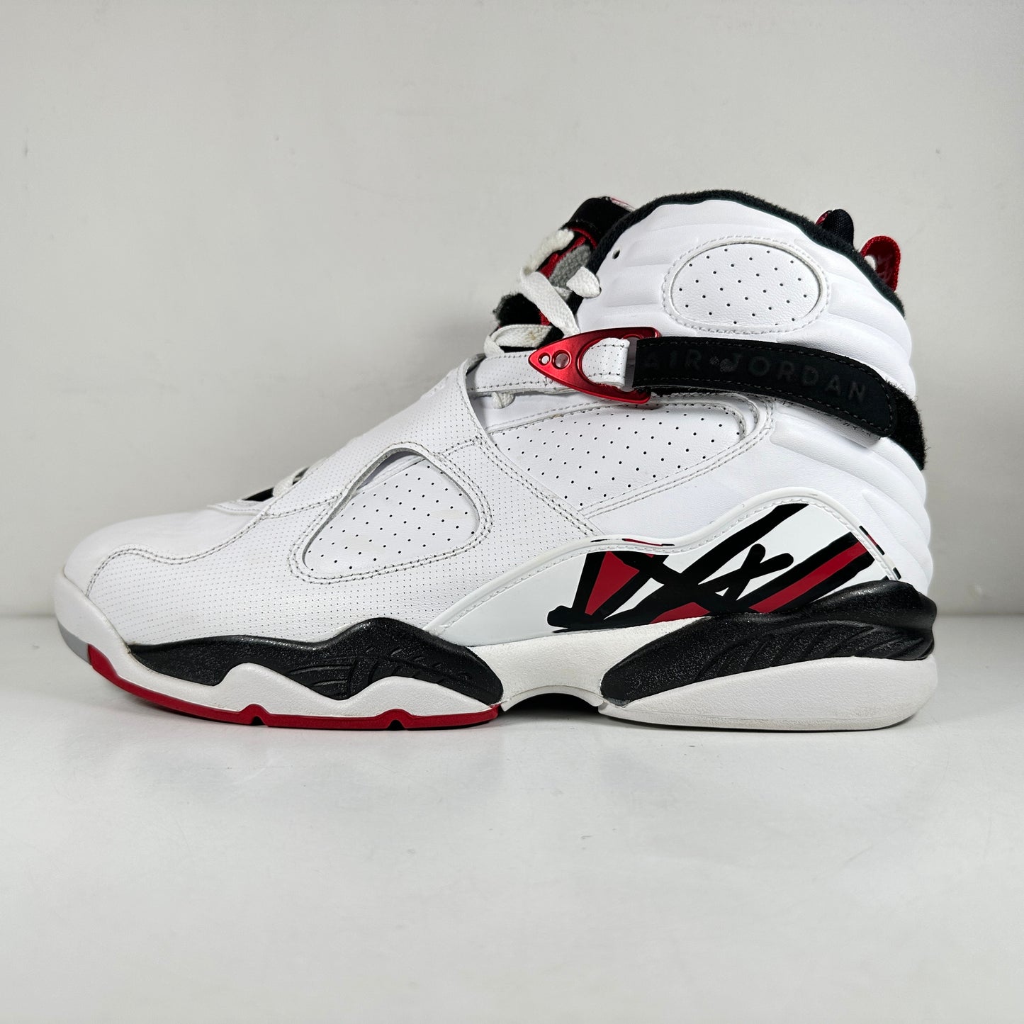 305381 104 Jordan 8 Retro Alternate [USED] - 11 M (Used)