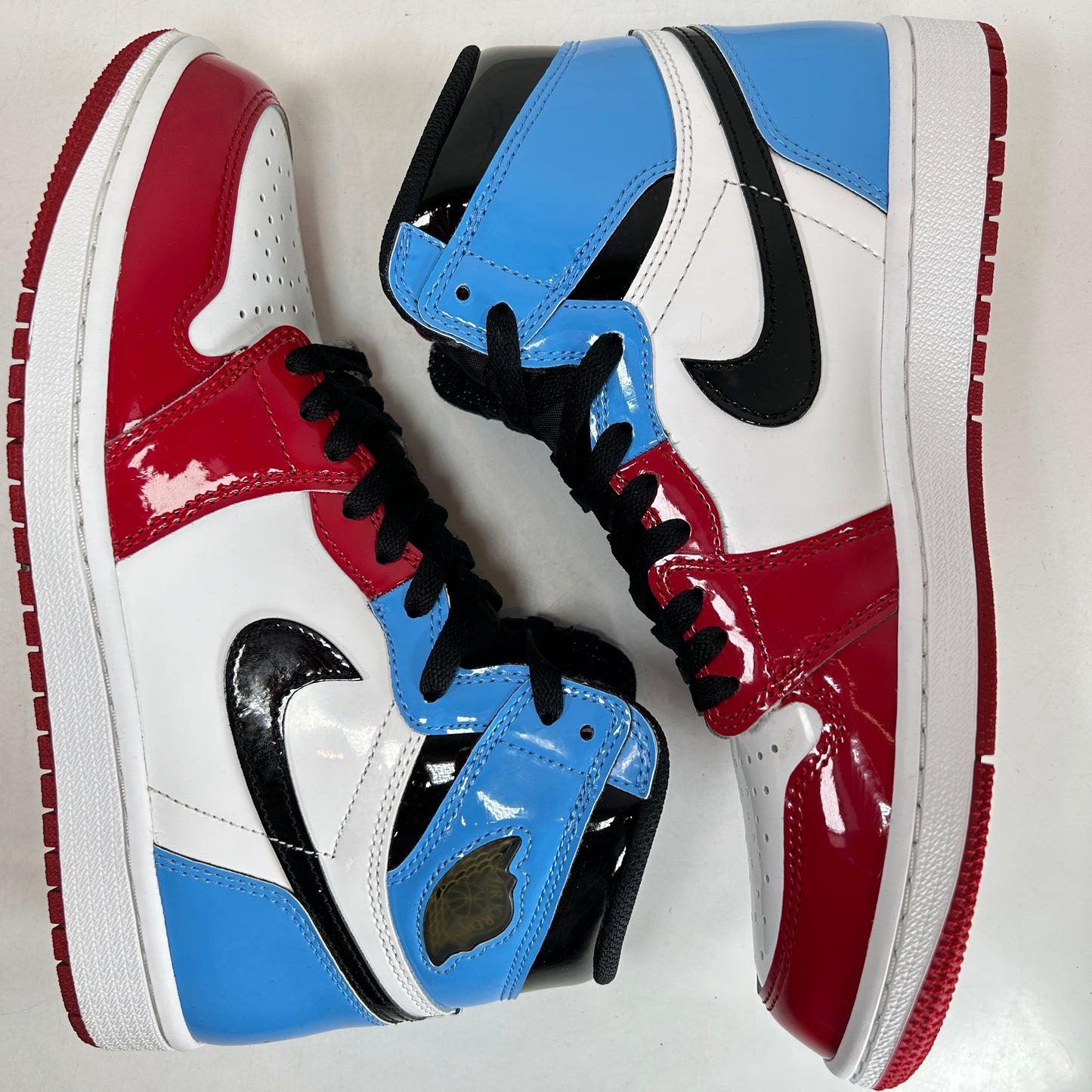 CK5666 100 Jordan 1 Retro High Fearless UNC Chicago [USED] - 8.5 M (Used)