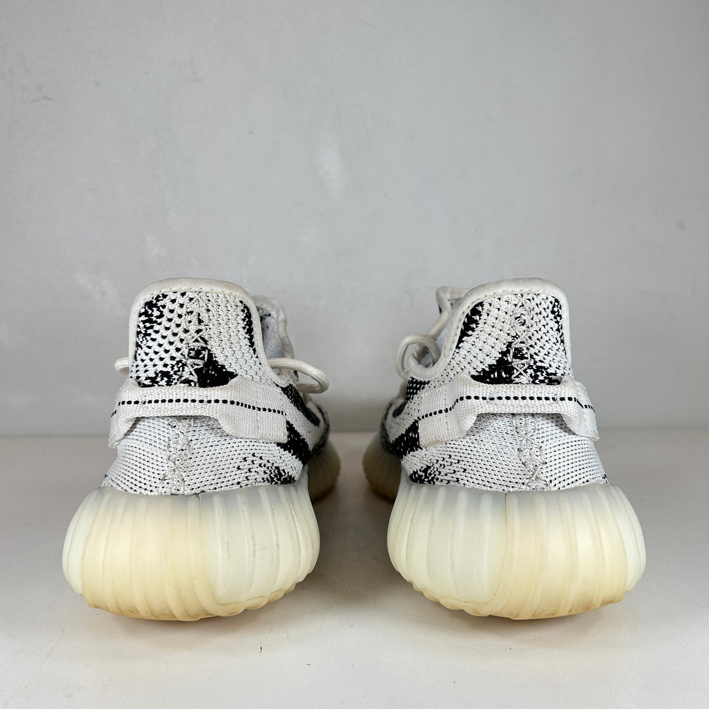 CP9654 Yeezy 350 V2 Zebra [USED] - 10.5 M (Used)