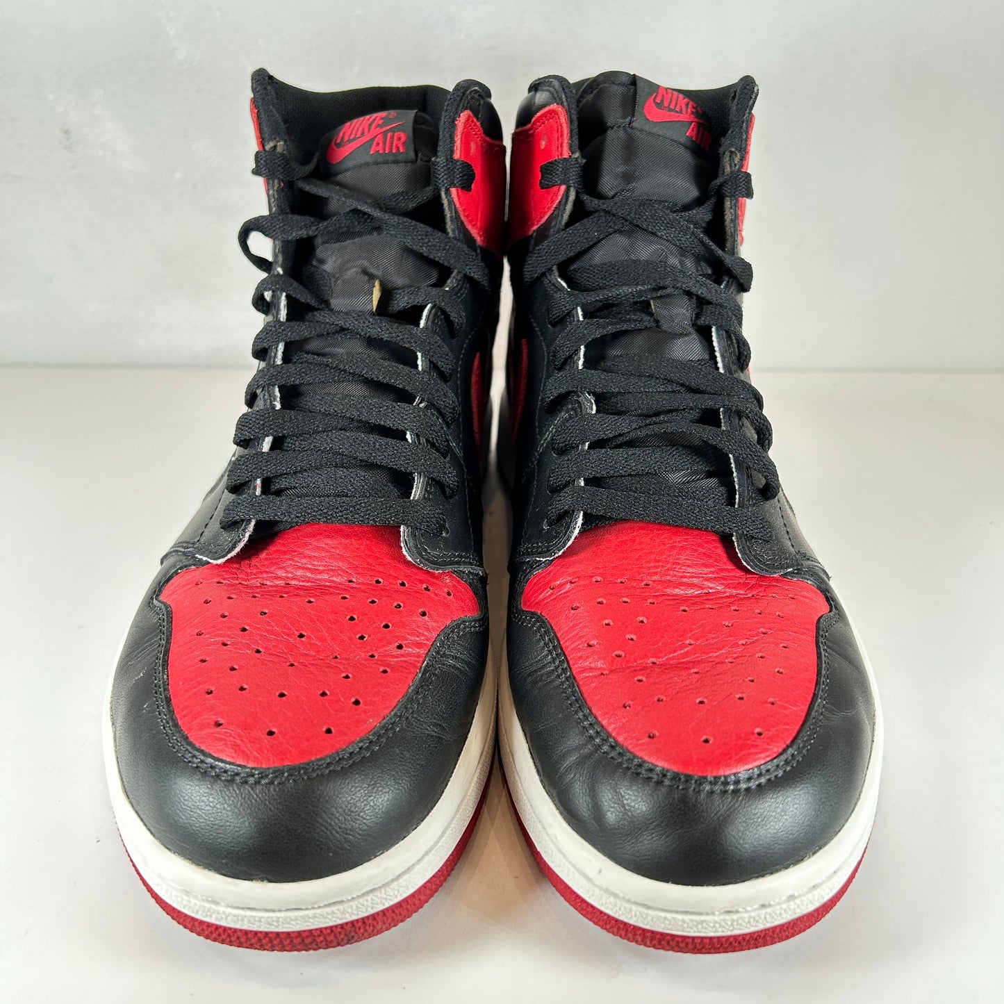 555088 001 Jordan 1 Retro High Bred Banned (2016) [USED] - 12 M (Used)