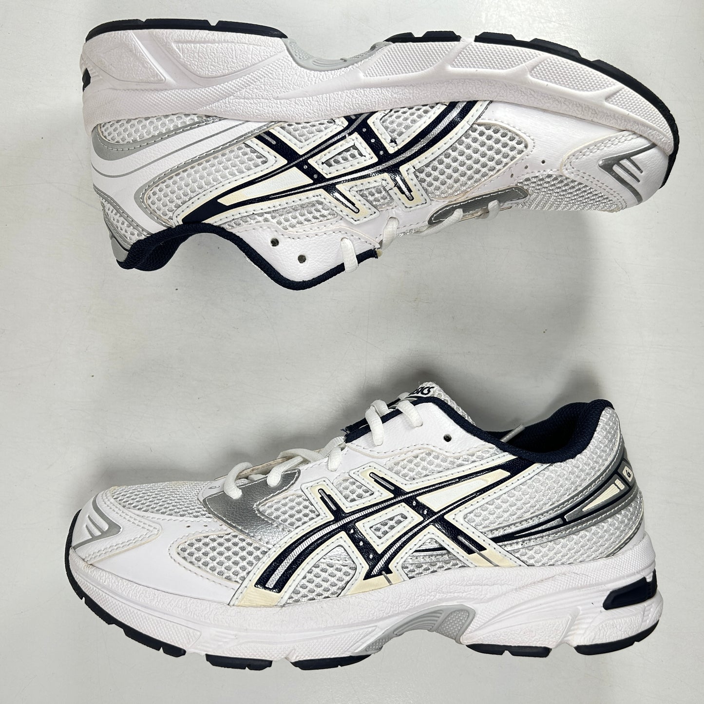 1204A163 101 ASICS Gel-1130 White Midnight (GS) [USED] - 7 M (Used)