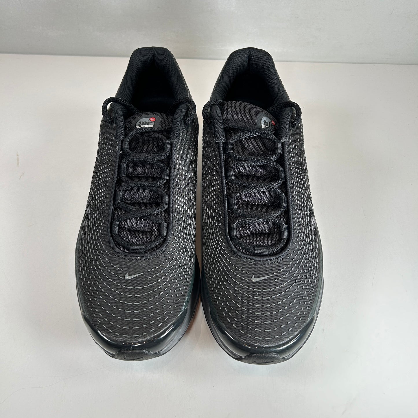 DV3337 008 Nike Air Max Dn All Night [USED] - 8.5 M (Used)