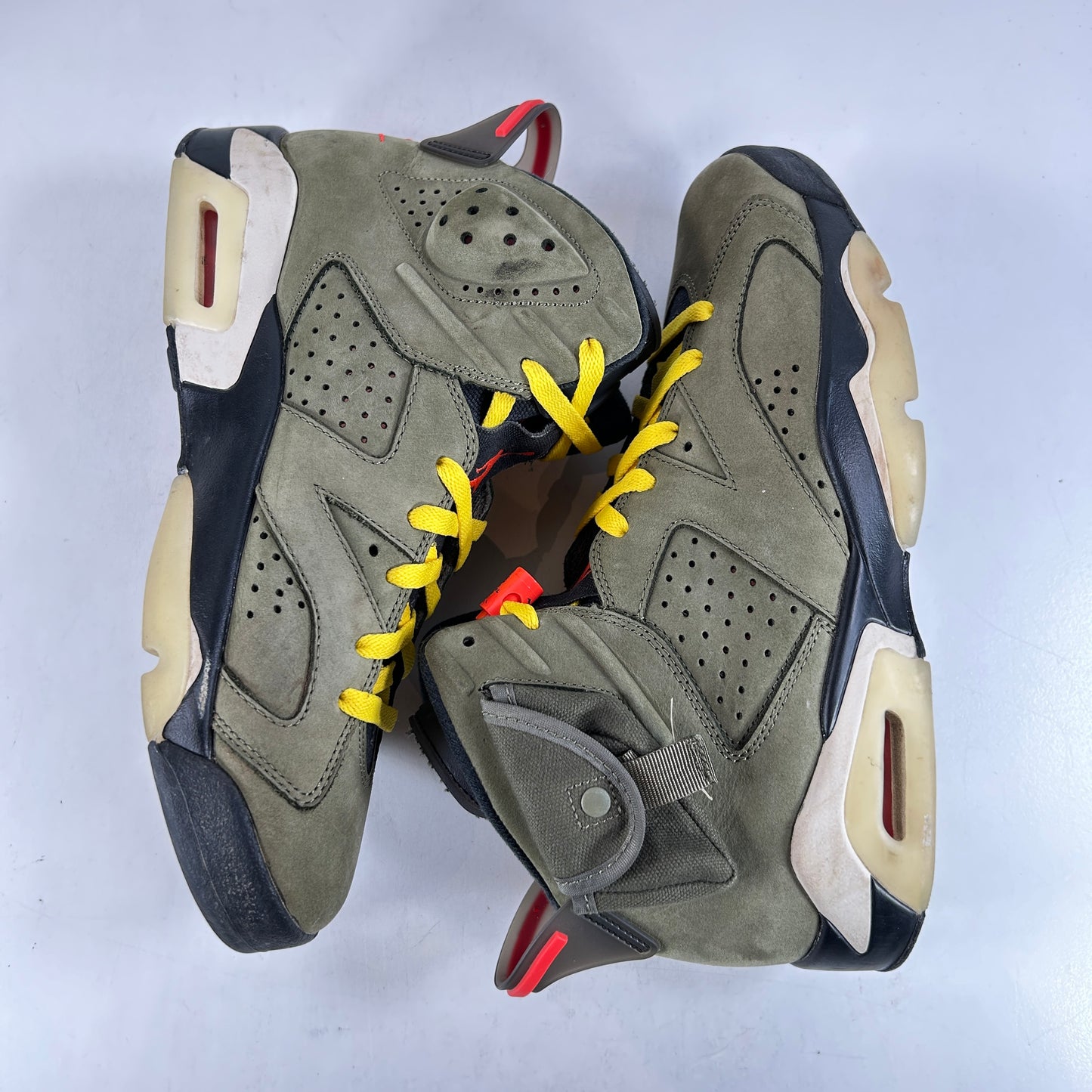 CN1084 200 Jordan 6 Retro Travis Scott [USED] - 9 M (Used2)