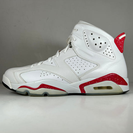 CT8529 162 Jordan 6 Retro Red Oreo [USED] - 11 M (Used)