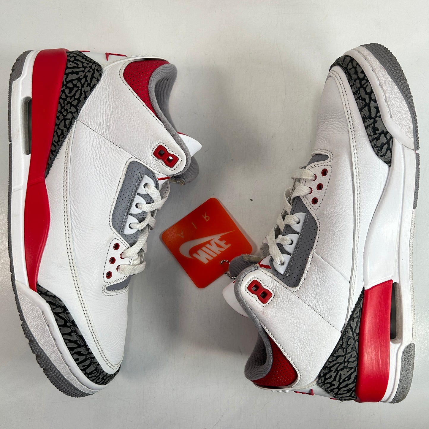 DN3707 160 Jordan 3 Retro Rojo fuego (2022)