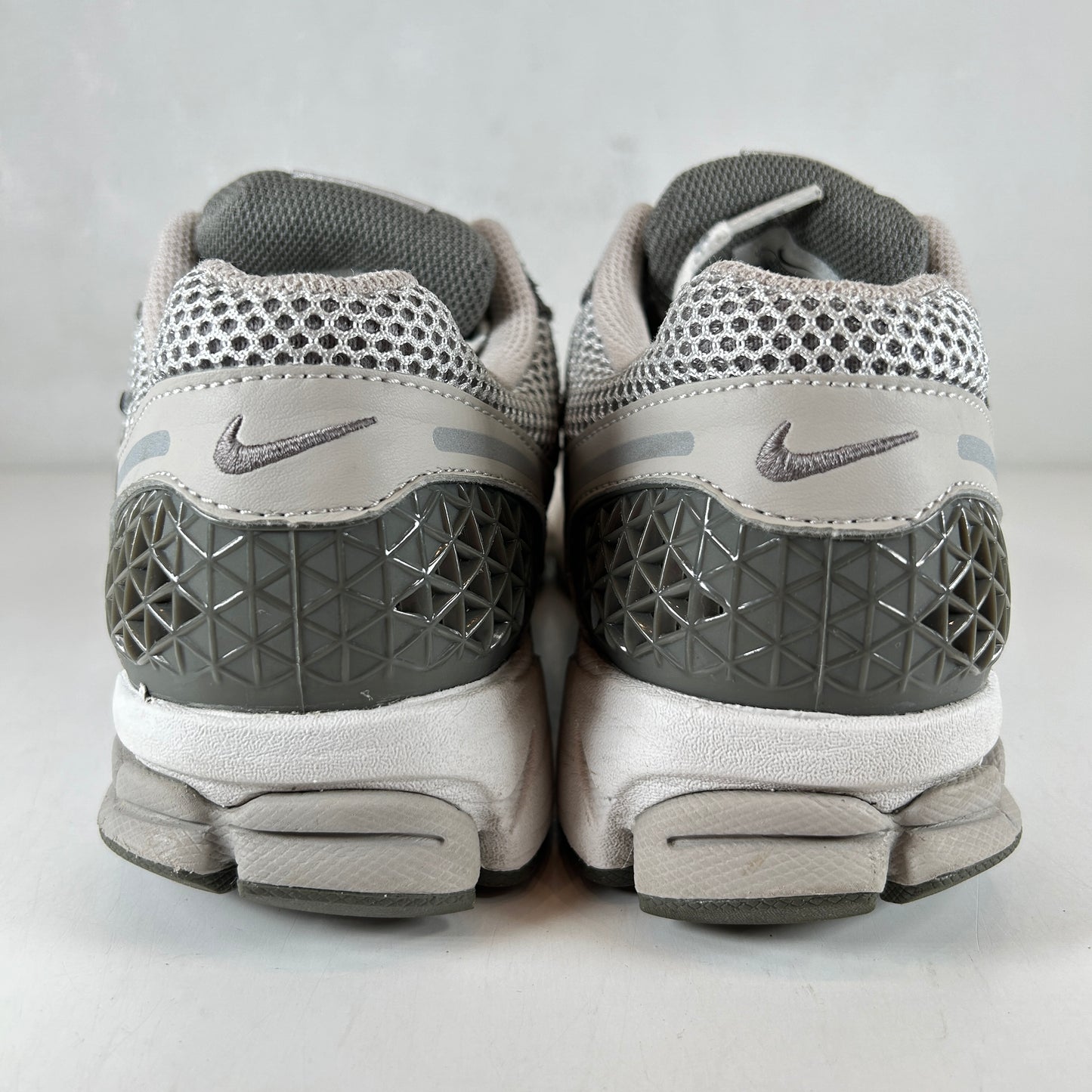 FD0791 012 Nike Zoom Vomero 5 Iron Ore Flat Pewter [USED] - 7 M (Used)