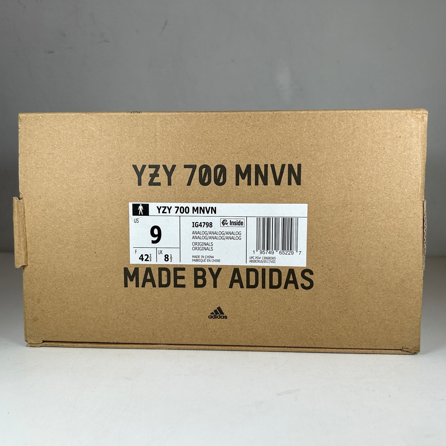 IG4798 adidas Yeezy Boost 700 MNVN Laceless Analog [USED] - 9 M (Used)