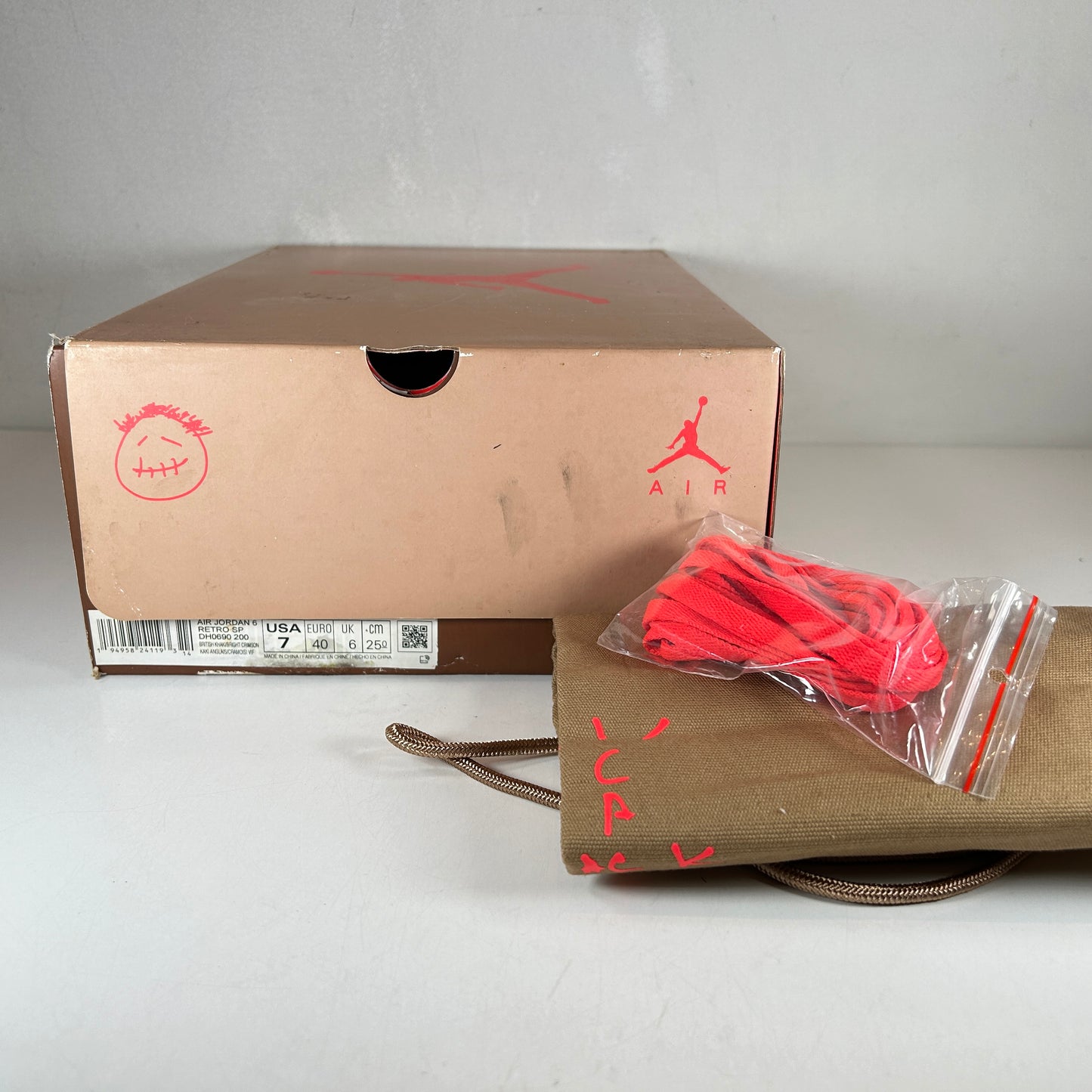 DH0690 200 Jordan 6 Retro Travis Scott British Khaki [USED] - 7 M (Used)