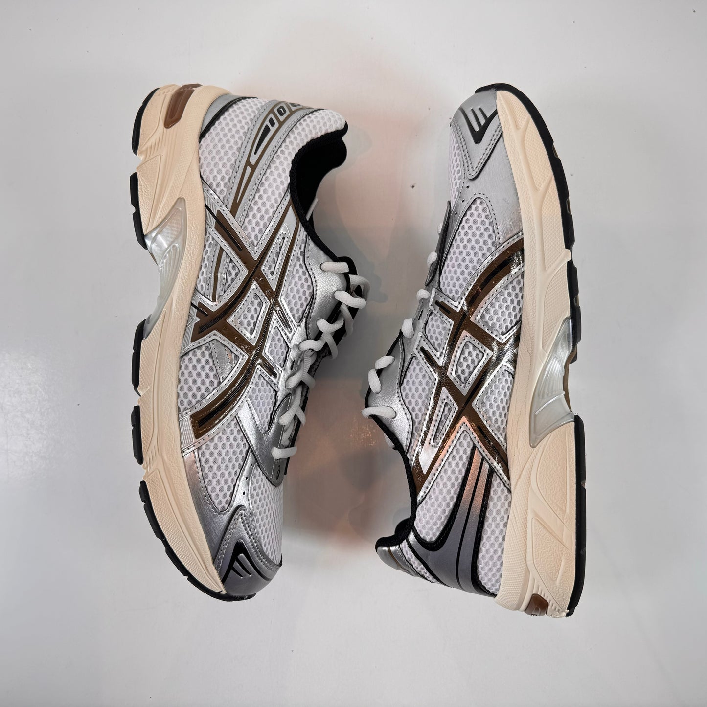 1201A256 113 ASICS Gel-1130 White Clay Canyon [USED] - 9.5 M (Used3)