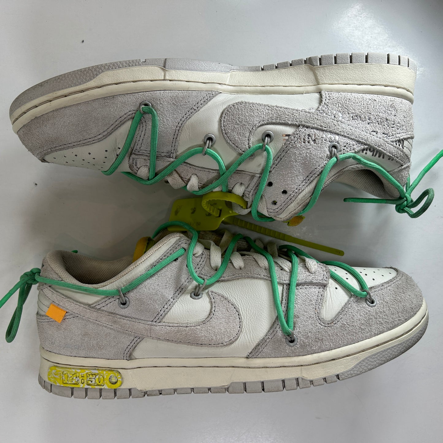 DJ0950 106 Nike Dunk Low Off-White Lot 14 [USED] - 11 M (Used)