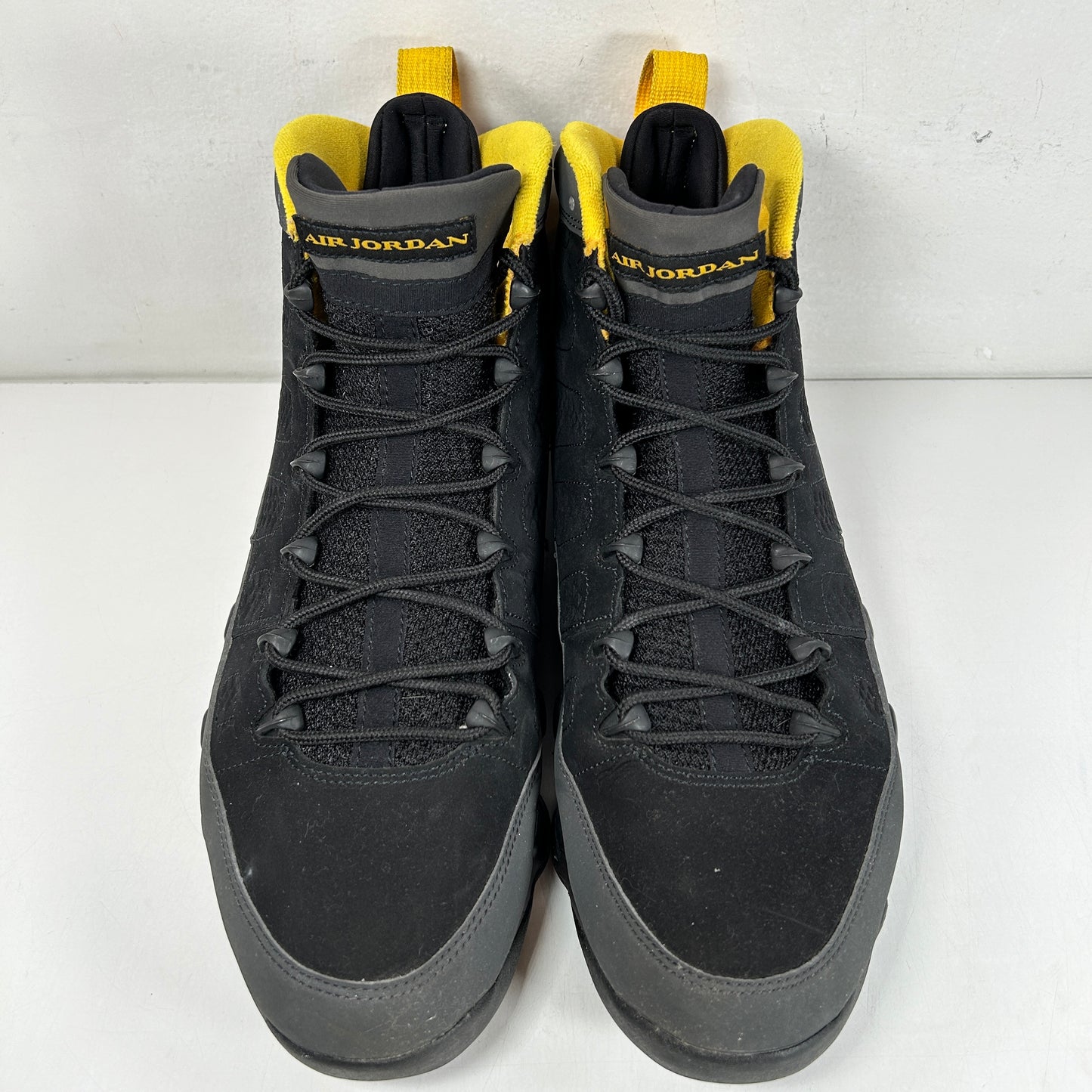 CT8019 070 Jordan 9 Retro Dark Charcoal University Gold [USED] - 13 M (Used) (Replace Box)