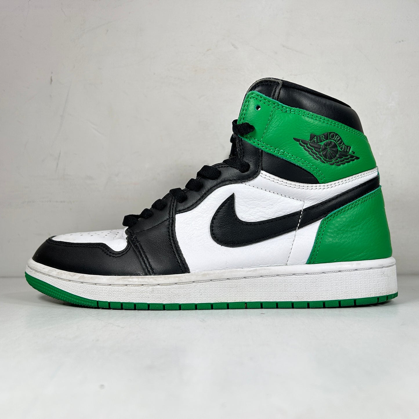 DZ5485 031 Jordan 1 Retro High OG Lucky Green [USED] - 9 M (Used2)