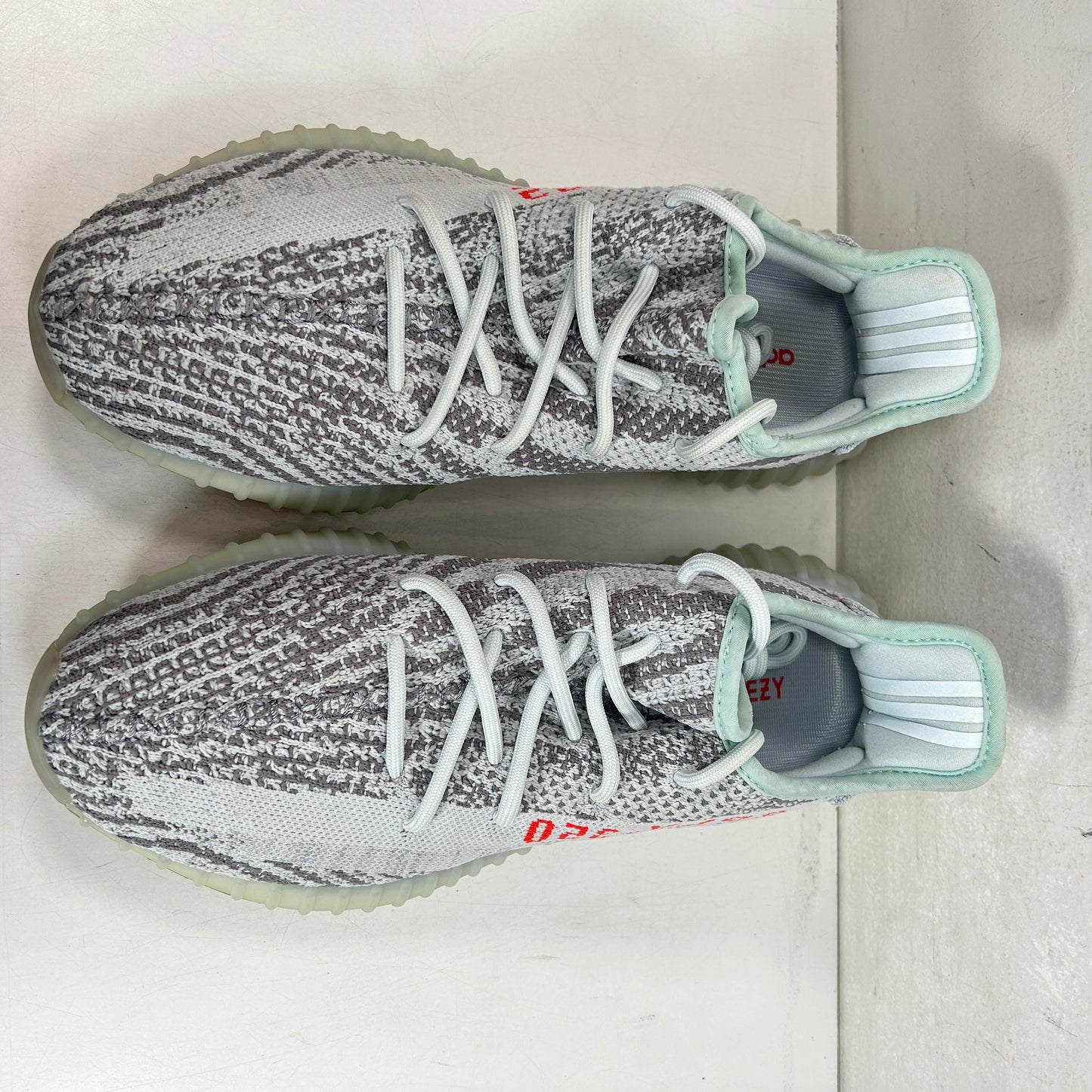 B37571 adidas Yeezy Boost 350 V2 Blue Tint (2017/2023) [USED] - 9 M (Used)