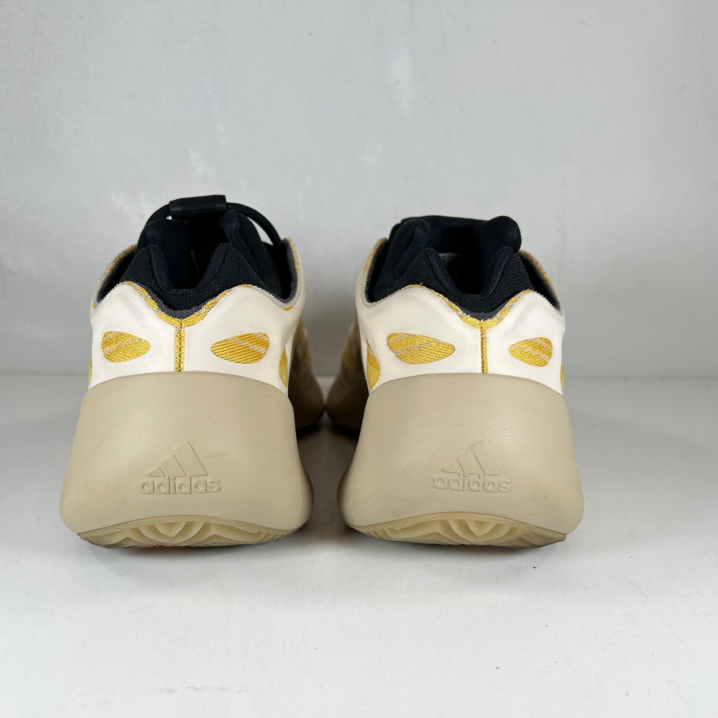 G54853 Adidas Yeezy 700 V3 Safflower [USED]  - 10.5 M (Used)