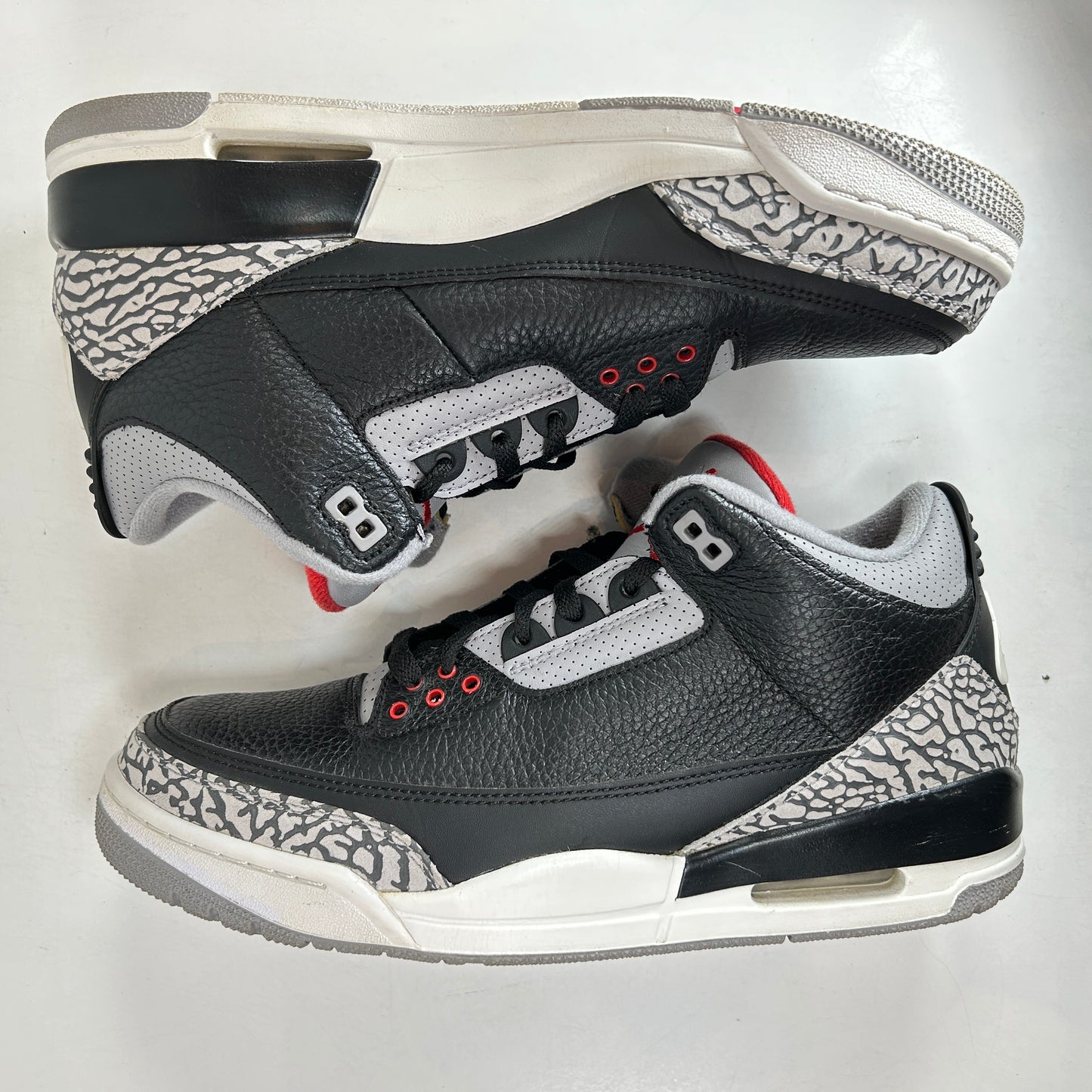 854262 001 Jordan 3 Black Cement 2018 [USED] - 10 M (Used) (No Box)