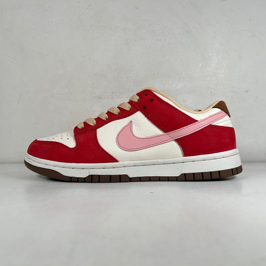 FB7910 600 Nike Dunk Low PRM Bacon (Mujeres)