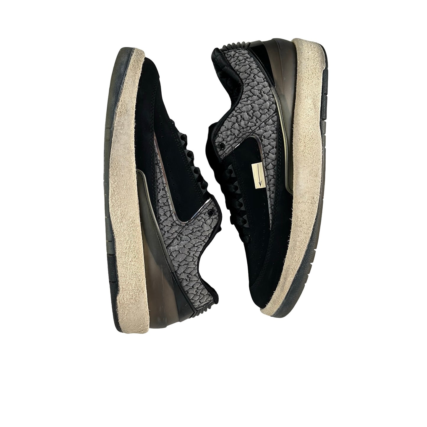 DR9834 060 Jordan 2 Retro Low Responsibility [USED] - 9.5 M (Used)