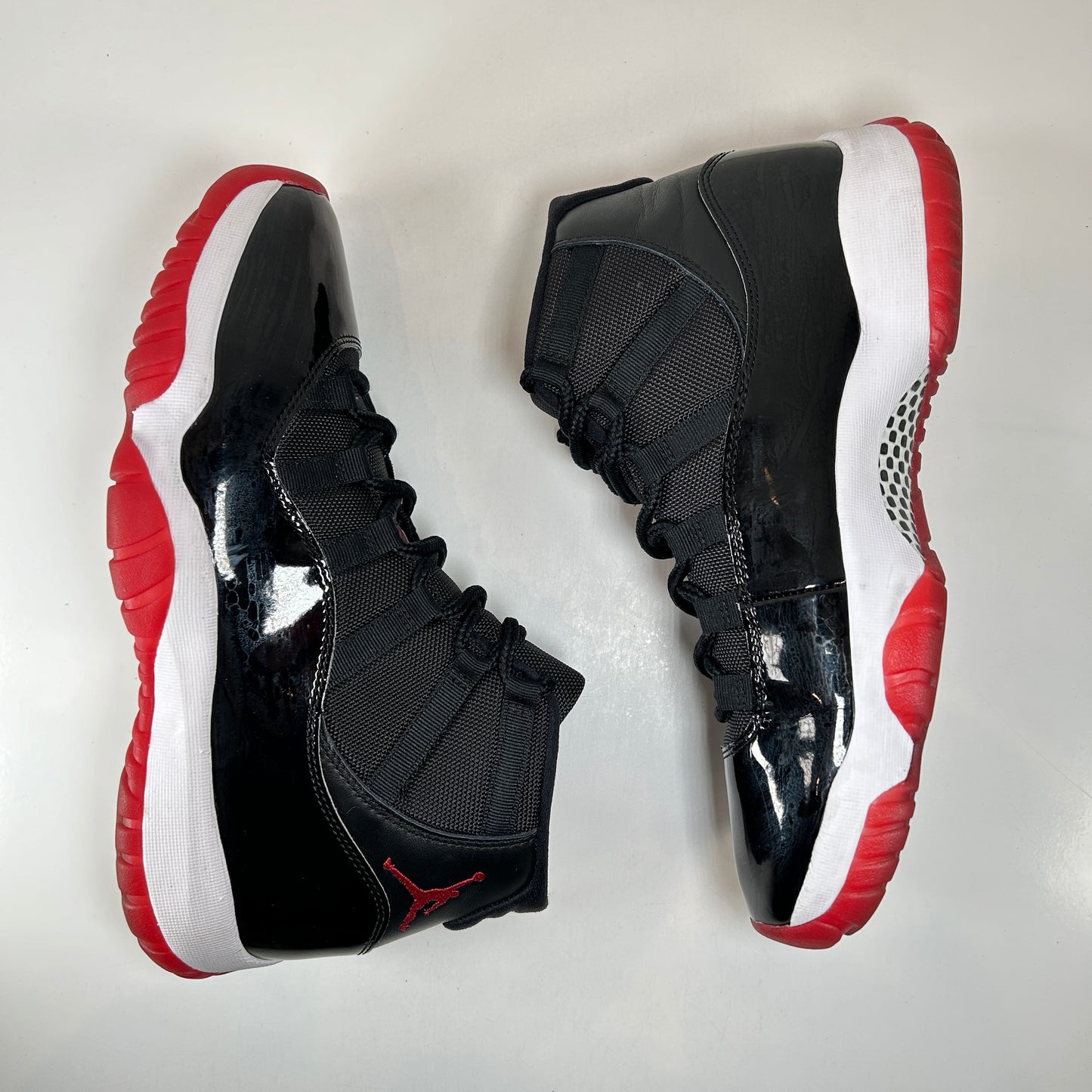 378037 061 Jordan 11 Bred (2019) [USED] - 10.5 M (Used2) (No Box2)