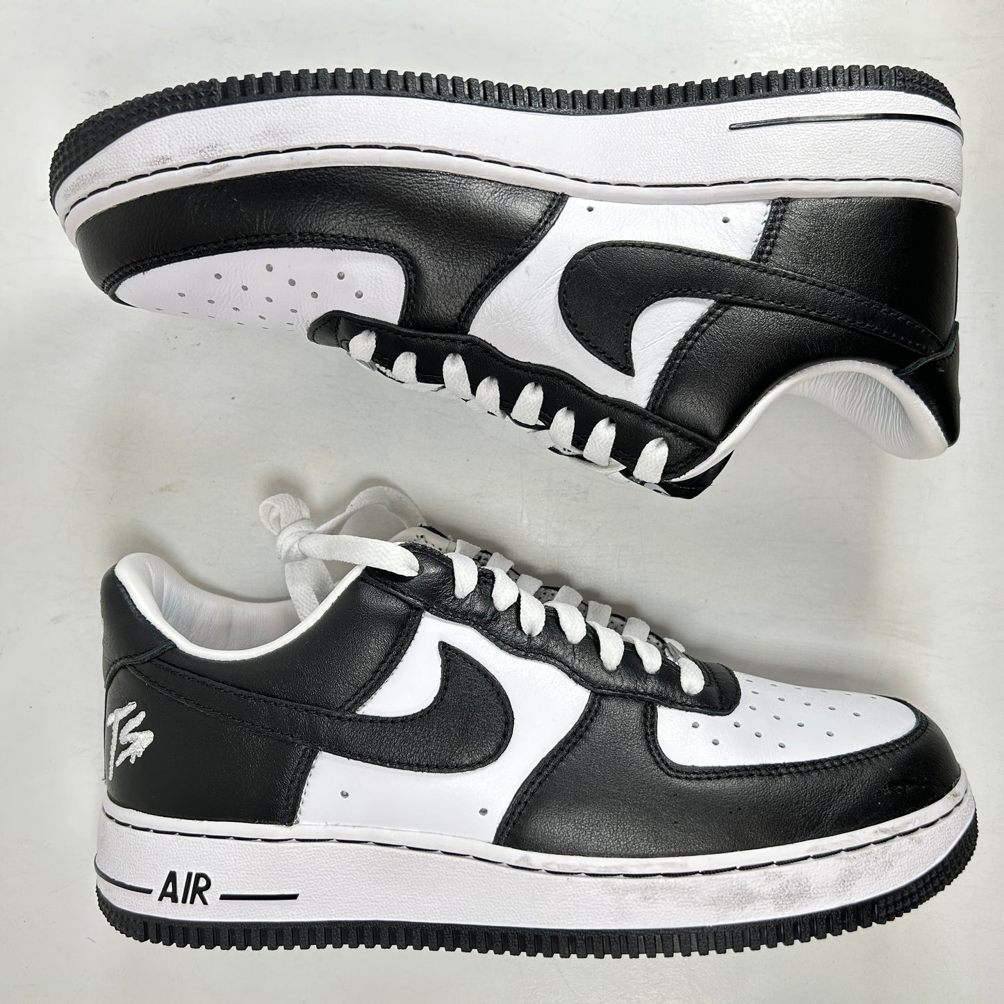 FJ5756 100 Nike Air Force 1 Low QS Terror Squad Blackout [USED] - 7.5 M (Used) (No Box)