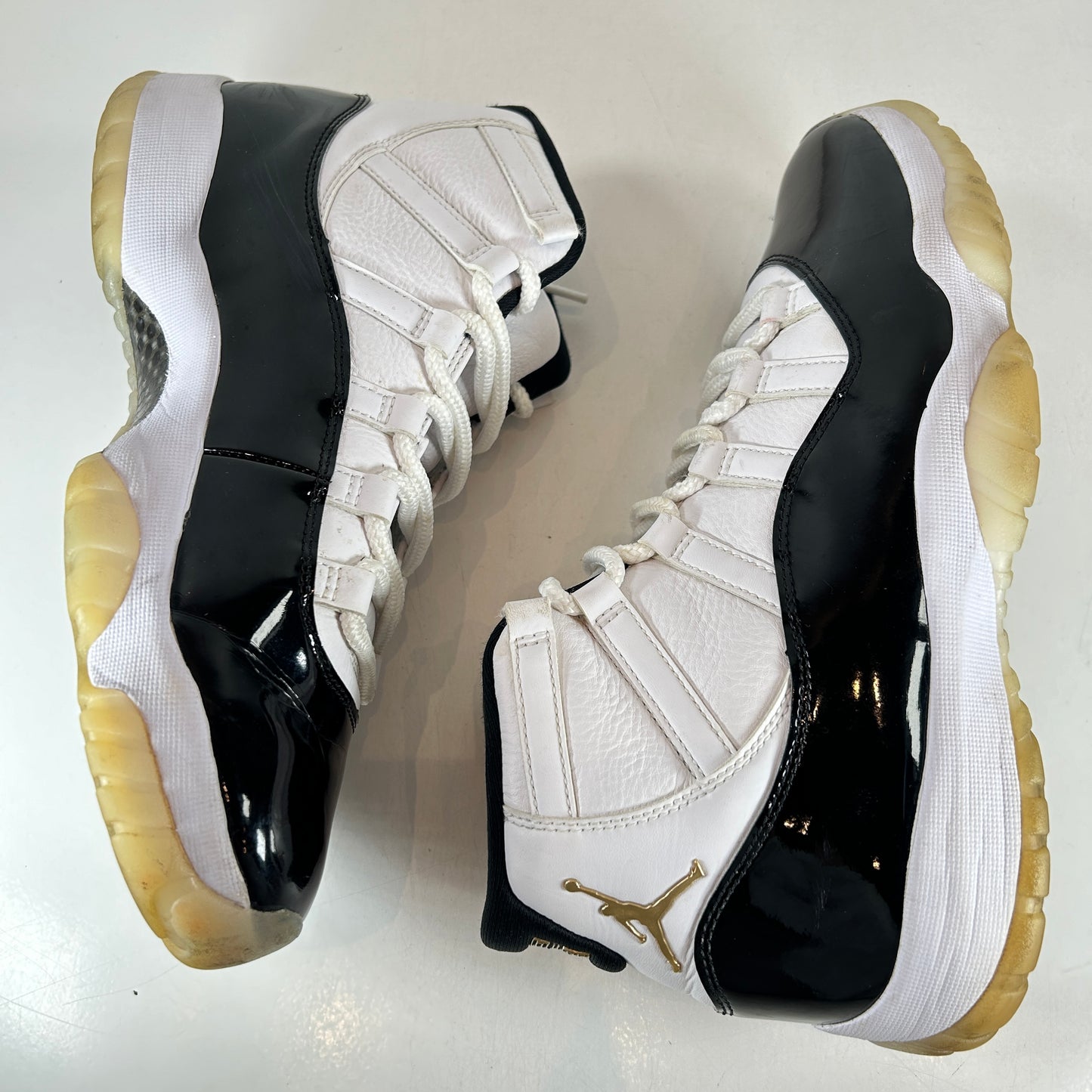 CT8012 170 Jordan 11 Retro DMP Defining Moments (2023) [USED] - 9.5 M (Used) (No Box)