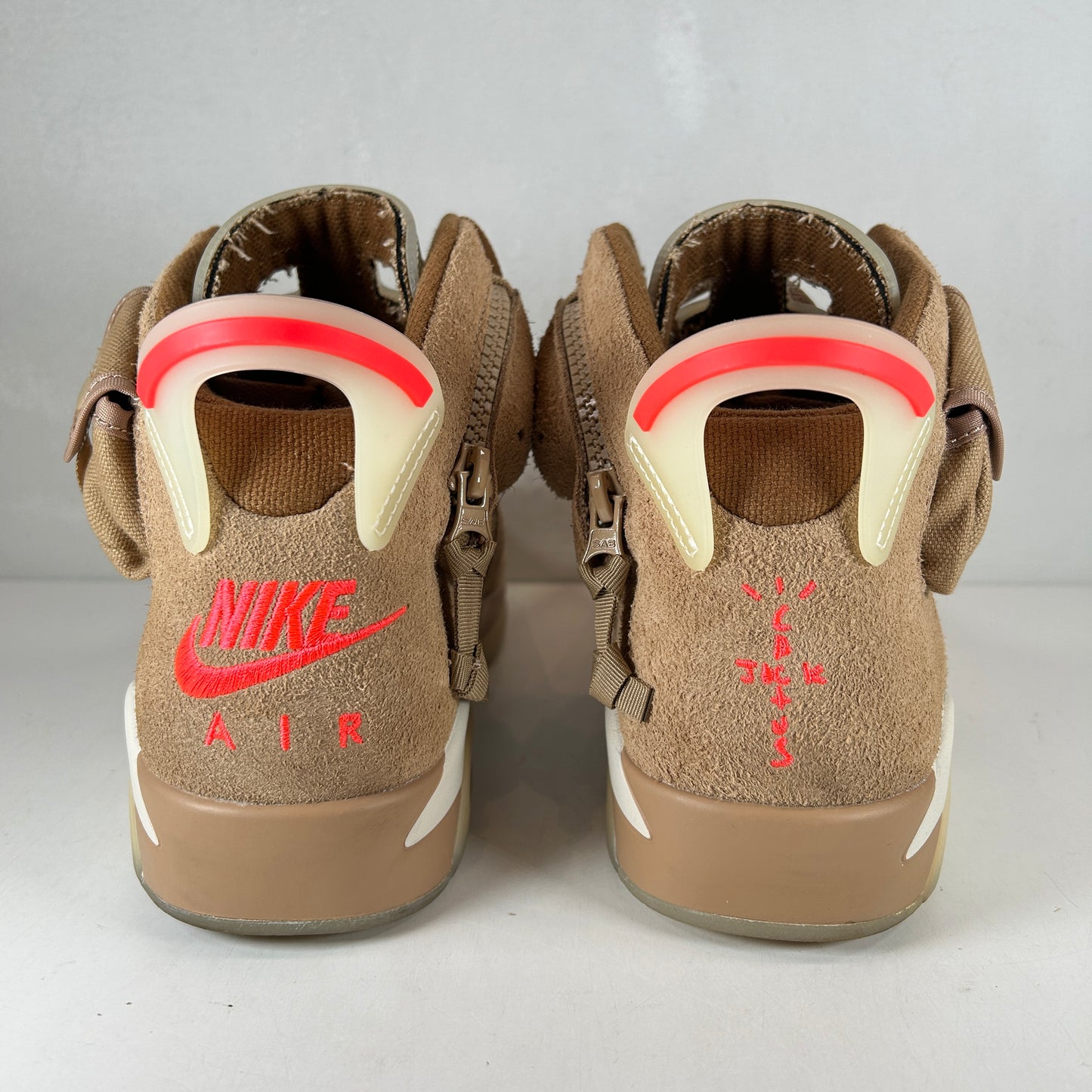 DH0690 200 Jordan 6 Retro Travis Scott British Khaki [USED] - 8.5 M (Used2)