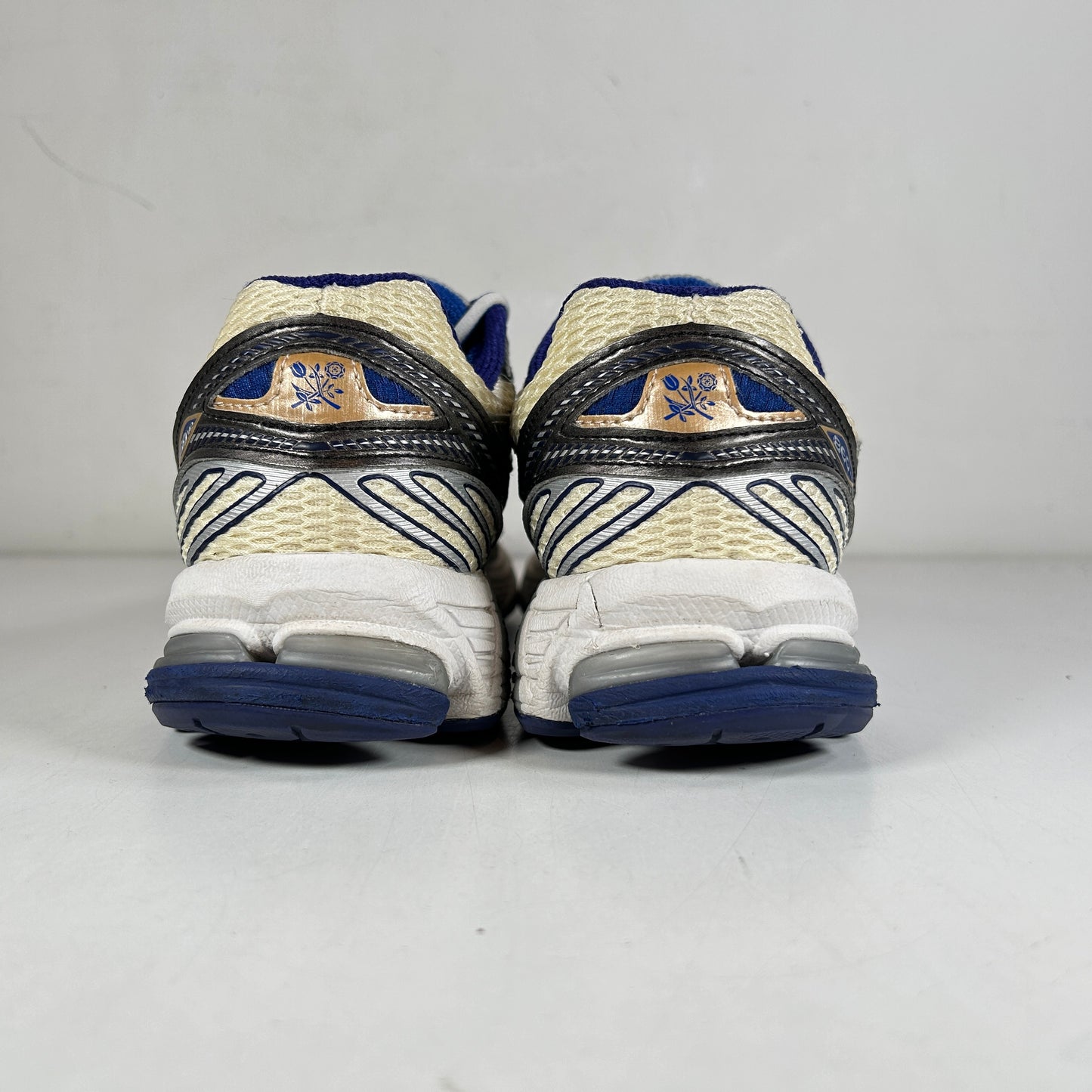 ML860AM2 New Balance 860v2 Aime Leon Dore Blue [USED] - 8.5 M (Used) (No Box)