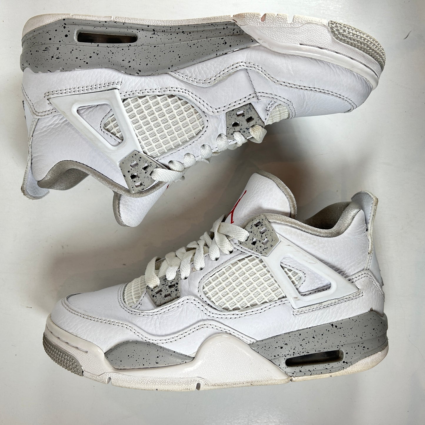 DJ4699 100 Jordan 4 Retro White Oreo (2021) (GS) [USED] - 4 Y (Used)