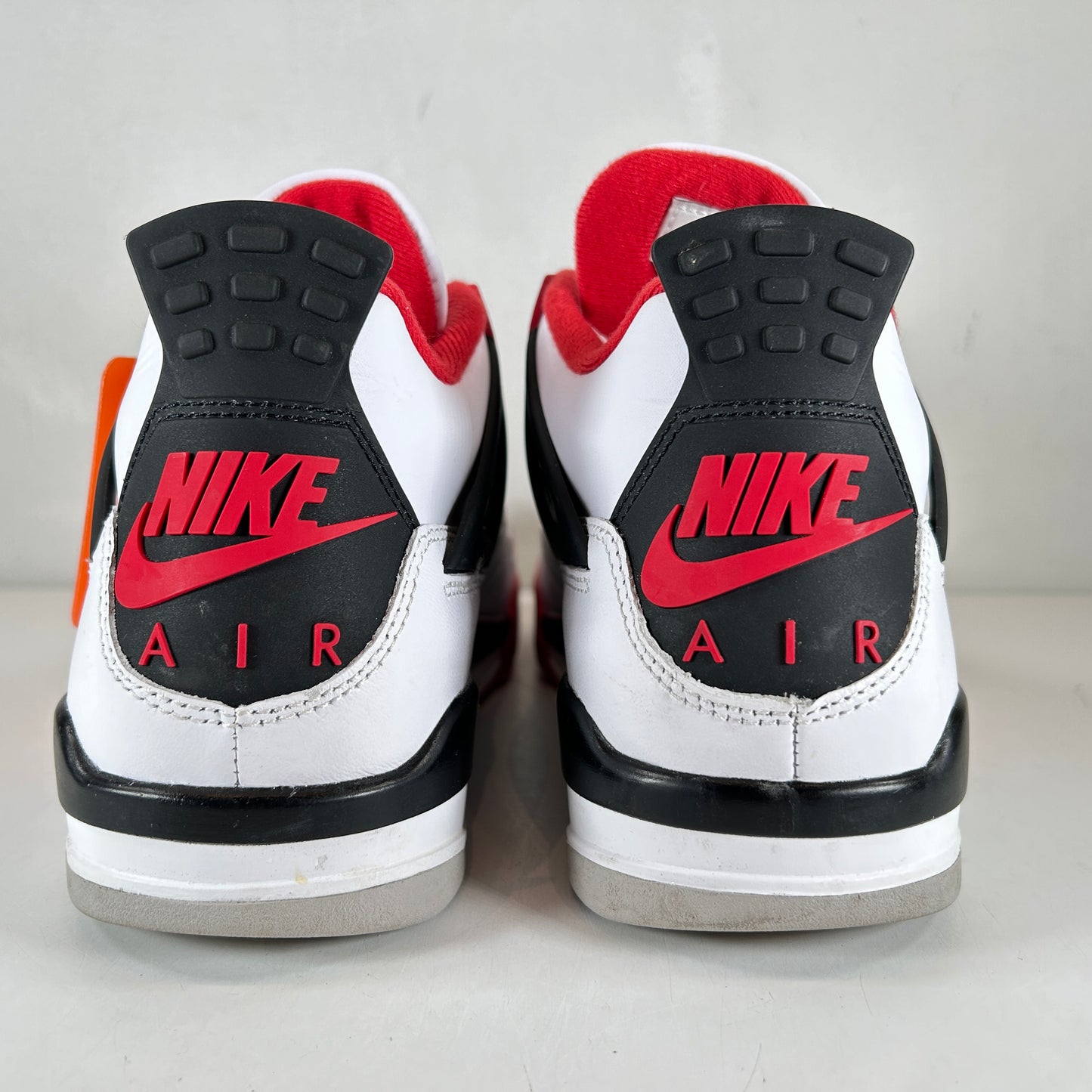 DC7770 160 Jordan 4 Retro Fire Red (2020) [USED] - 8.5 M (Used)