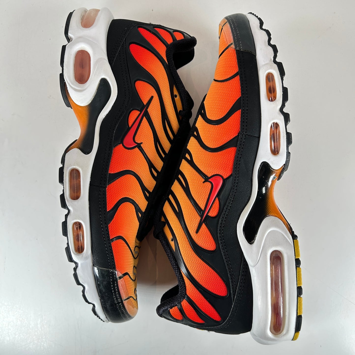 BQ4629 001 Nike Air Max Plus OG Pimento (2018) [USED] - 9 M (Used)