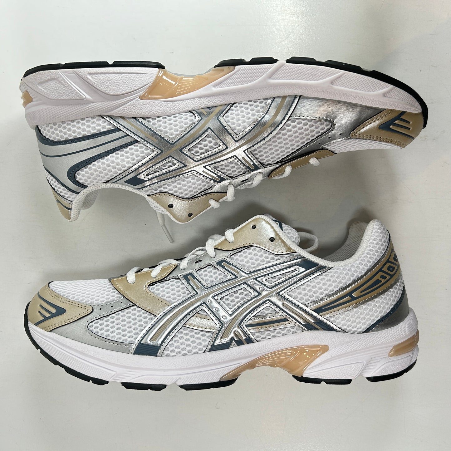 1201A256 117 ASICS Gel-1130 White Wood Crepe [USED] - 11 M (VNDS)
