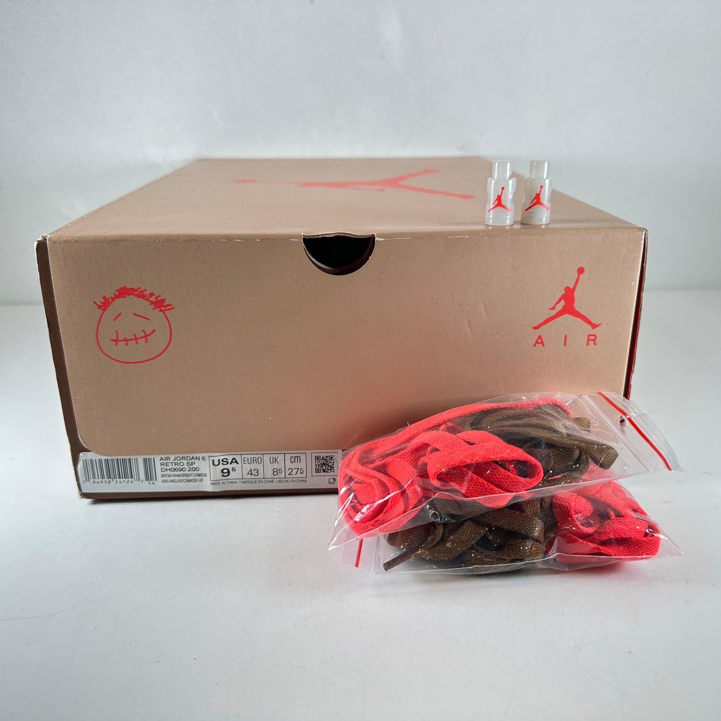 DH0690 200 Jordan 6 Retro Travis Scott British Khaki [USED] - 9.5 M (Used)
