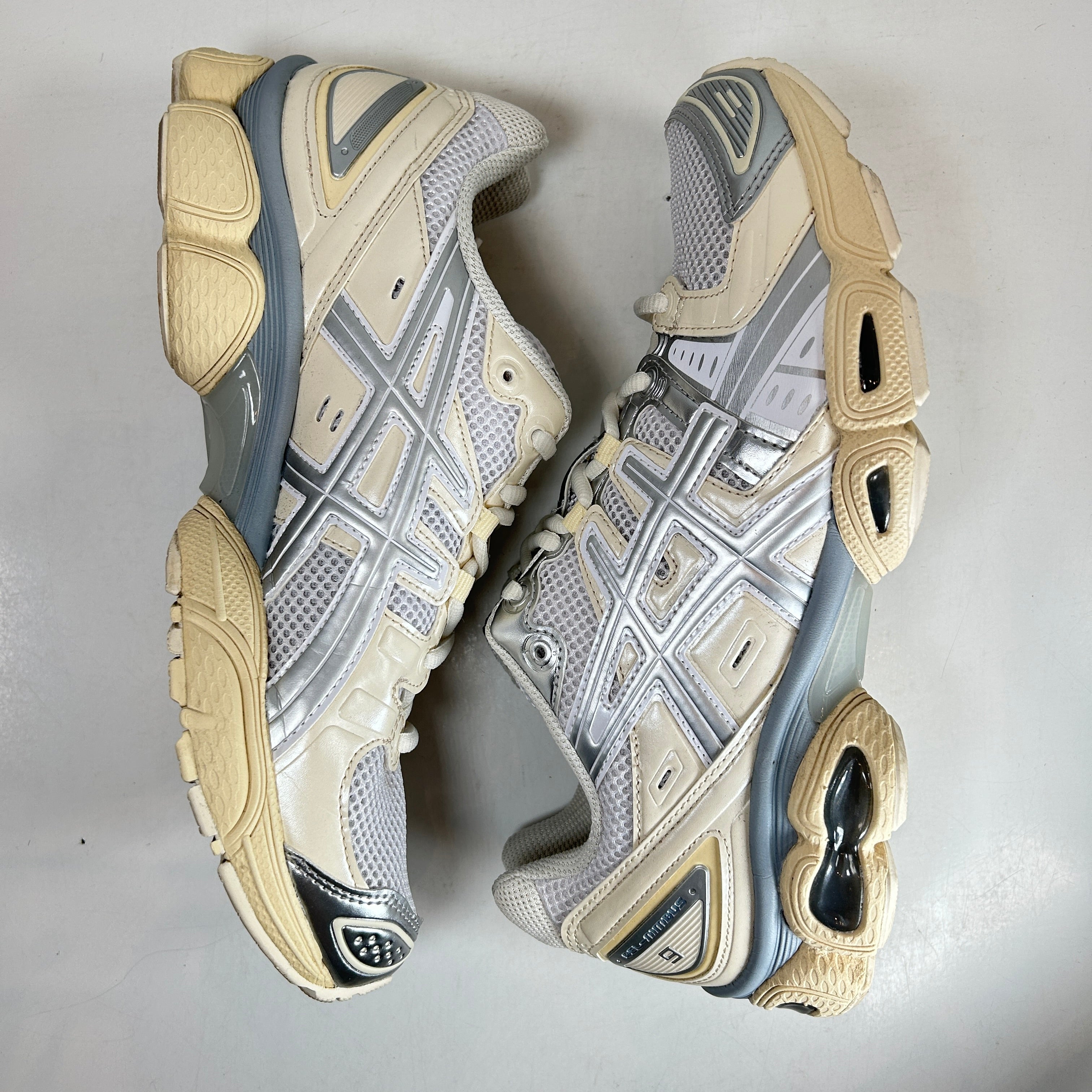 1201A424 106 ASICS Gel-Nimbus 9 White Pure Silver [USED