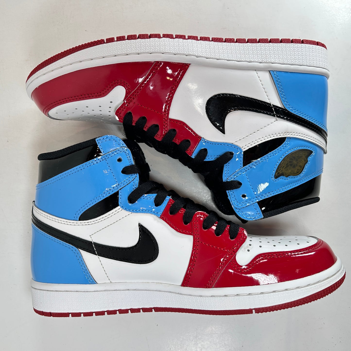 CK5666 100 Jordan 1 Retro High Fearless UNC Chicago [USED] - 8.5 M (Used)
