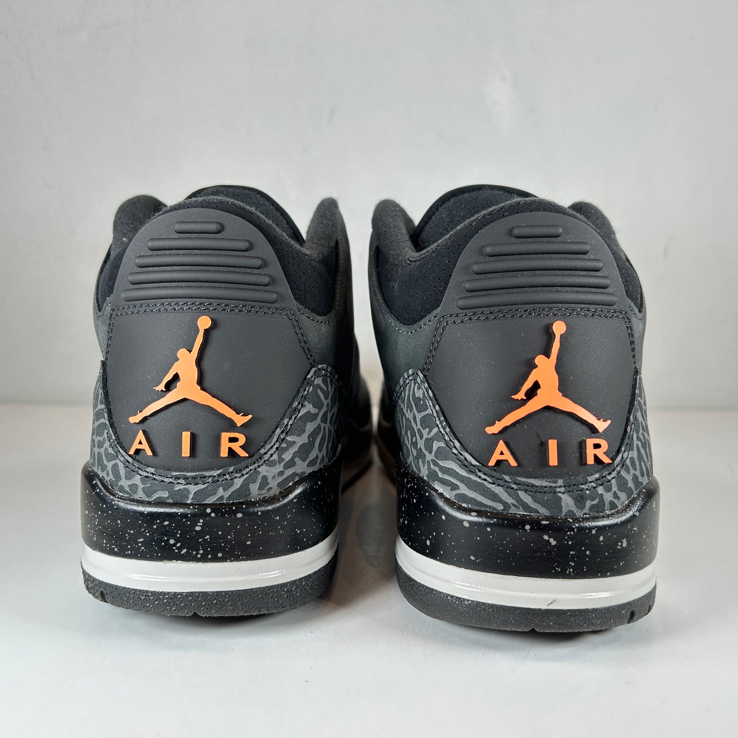 CT8532 080 Jordan 3 Retro Fear Pack (2023) [USED] - 9.5 M (Used3)