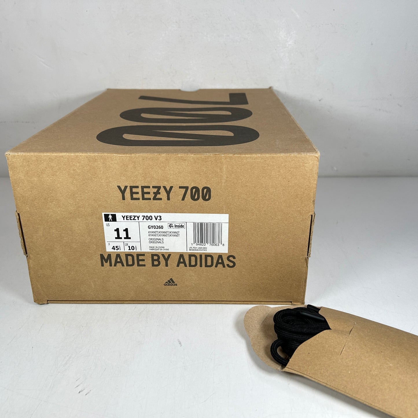 GY0260 adidas Yeezy 700 V3 Kyanita