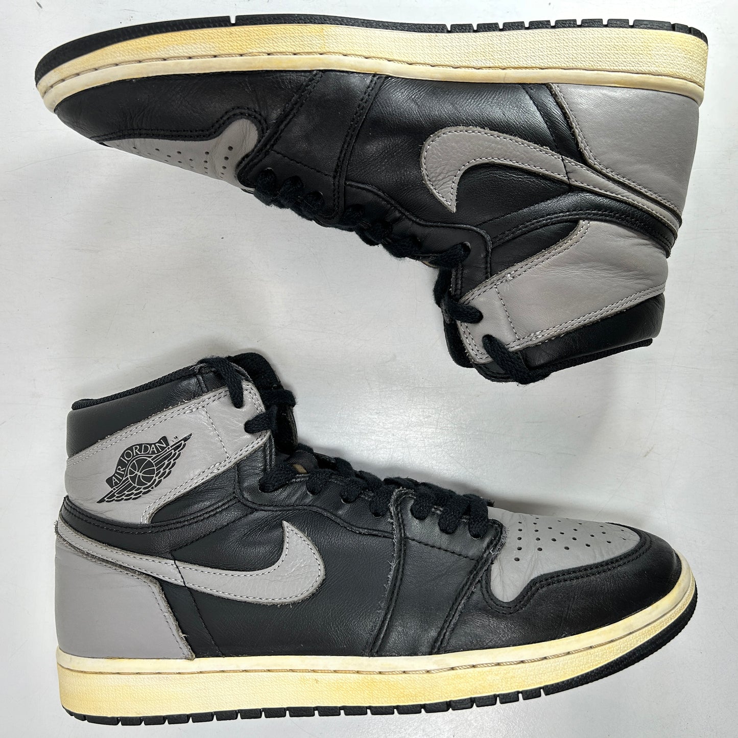 555088 013 Jordan 1 Sombra (2018)