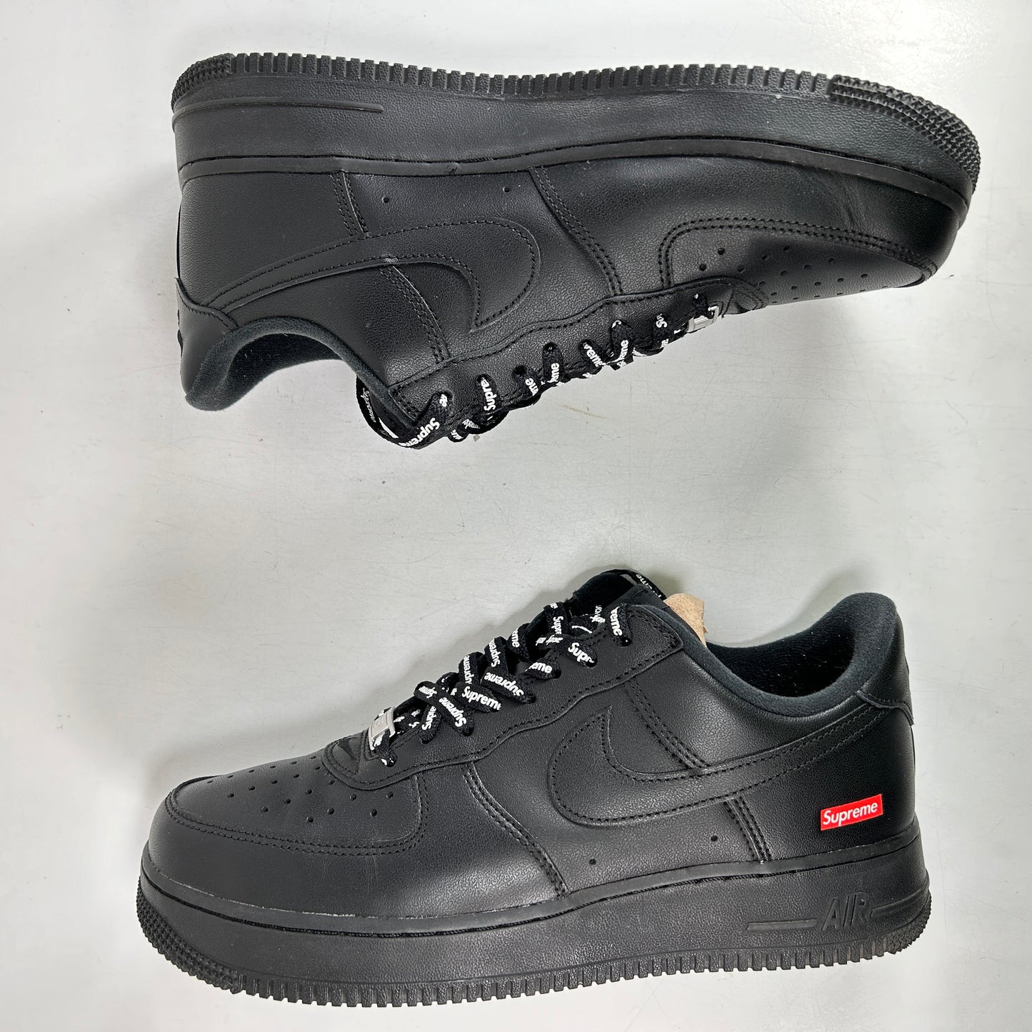 CU9225 001 Air Force 1 Low Supreme Black [USED] - 9 M (Used)