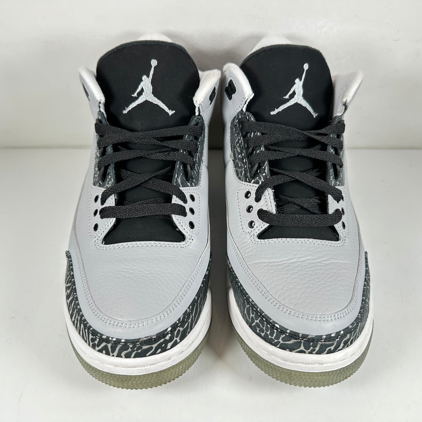 136064 004 Jordan 3 Retro Wolf Grey [USED] - 10.5 M (Used)