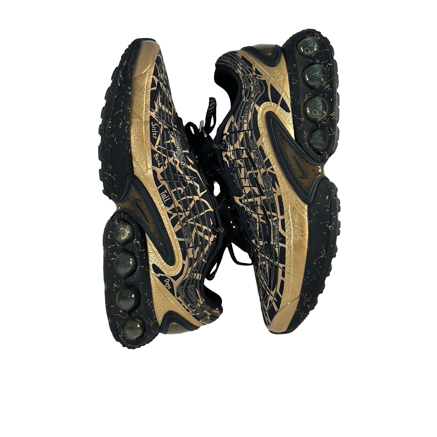 IB6063 920 Nike Air Max Dn Doernbecher Connor [USED] - 12 M (Used)