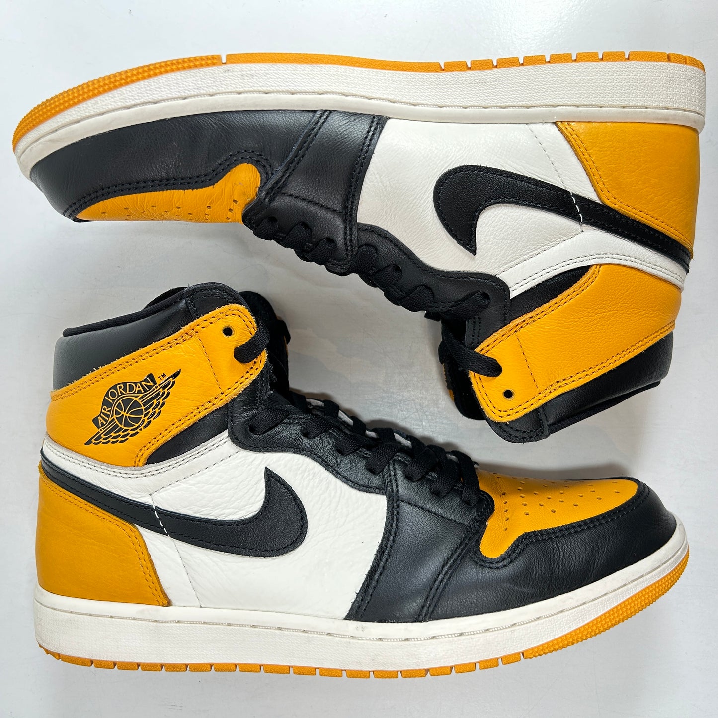 555088 711 Jordan 1 Retro High OG Yellow Toe [USED] - 10.5 M (Used2)